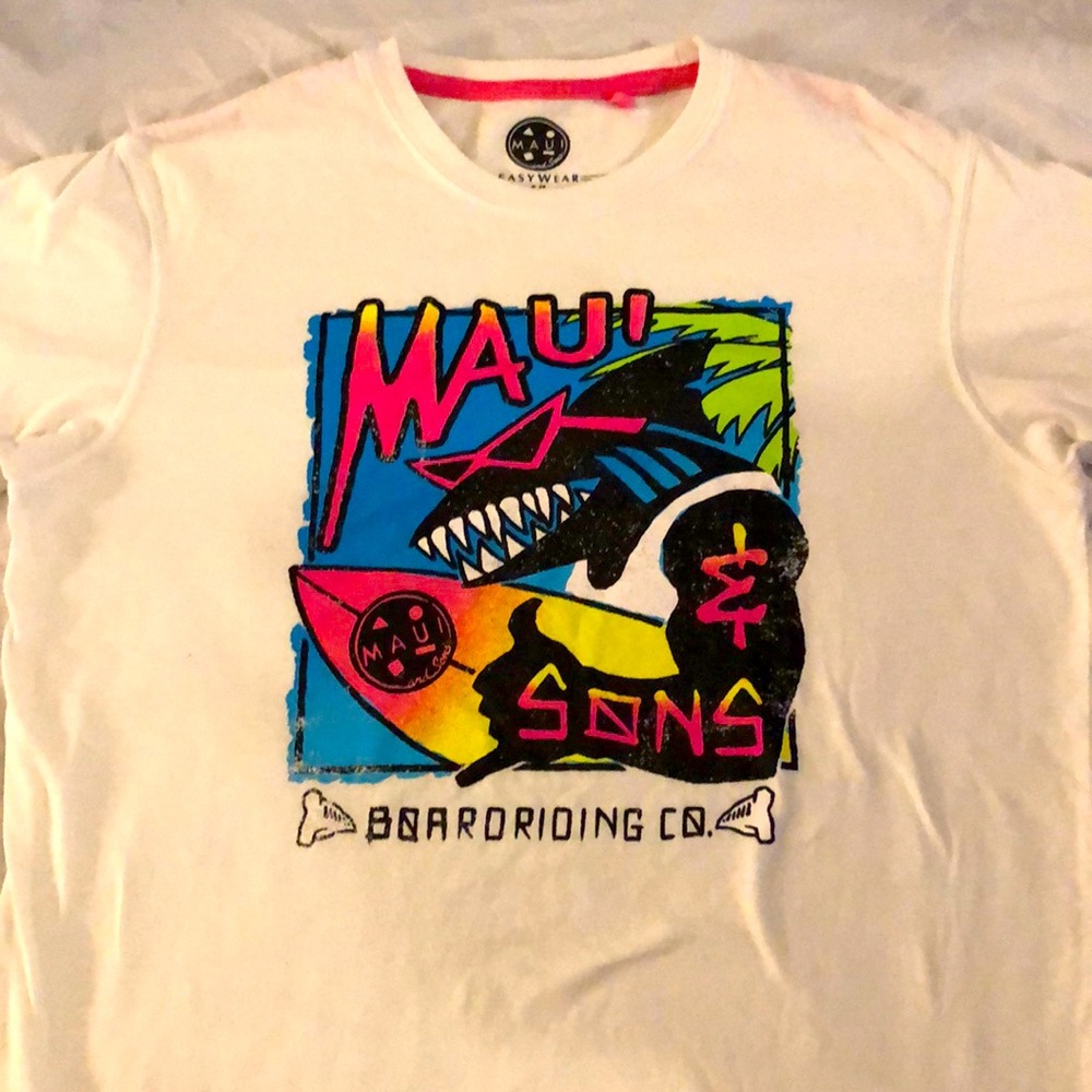 Graphic tee